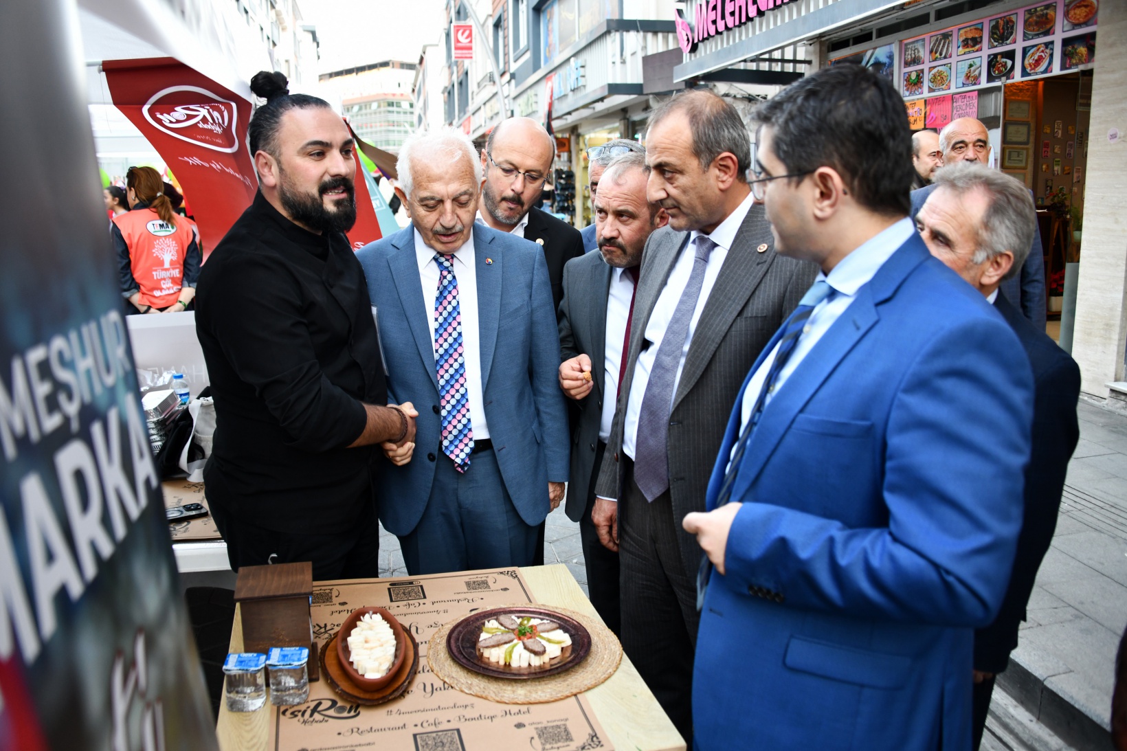 Gümüşhane'de 27. Kuşburnu Festivali başladı   33