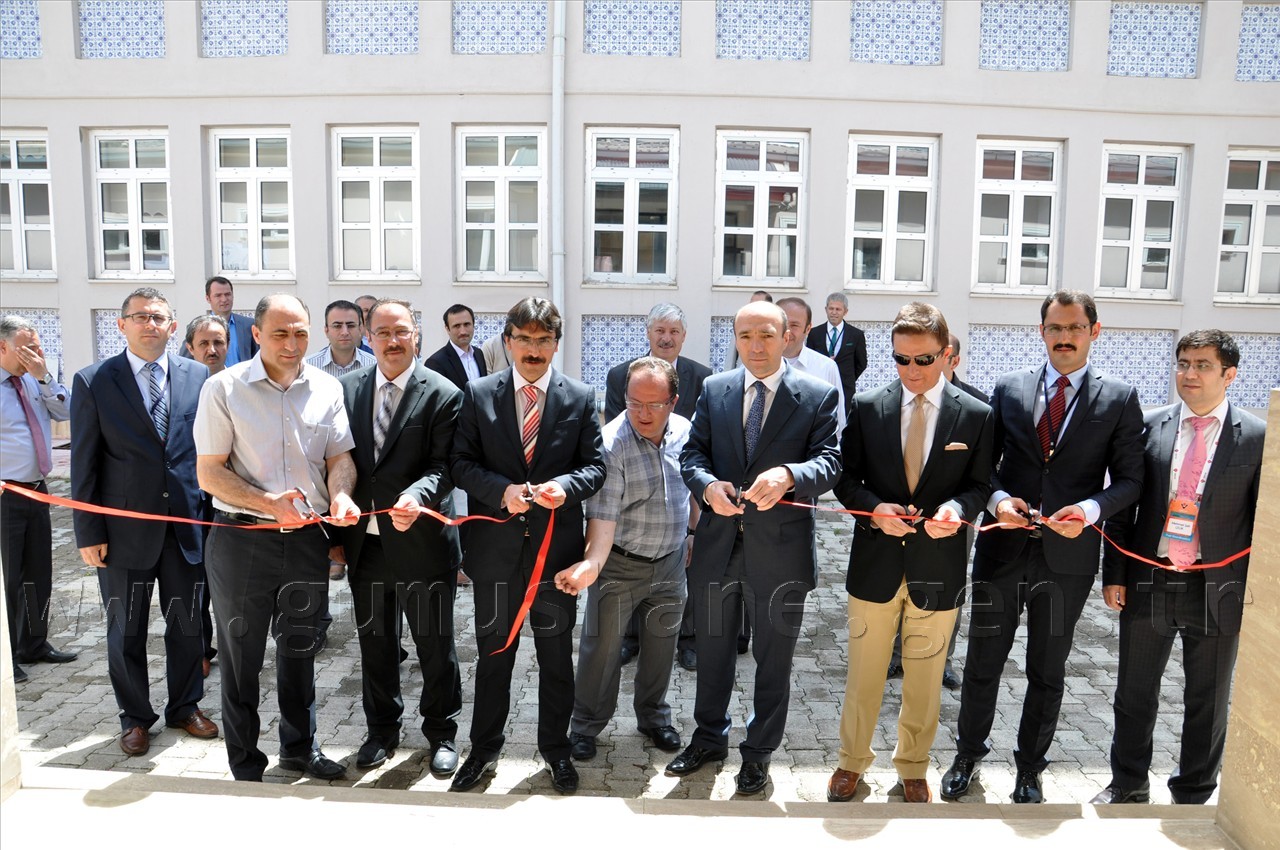 Türk Telekom Fen Lisesi’nde ‘TÜBİTAK Bilim Fuarı’ açıldı 1