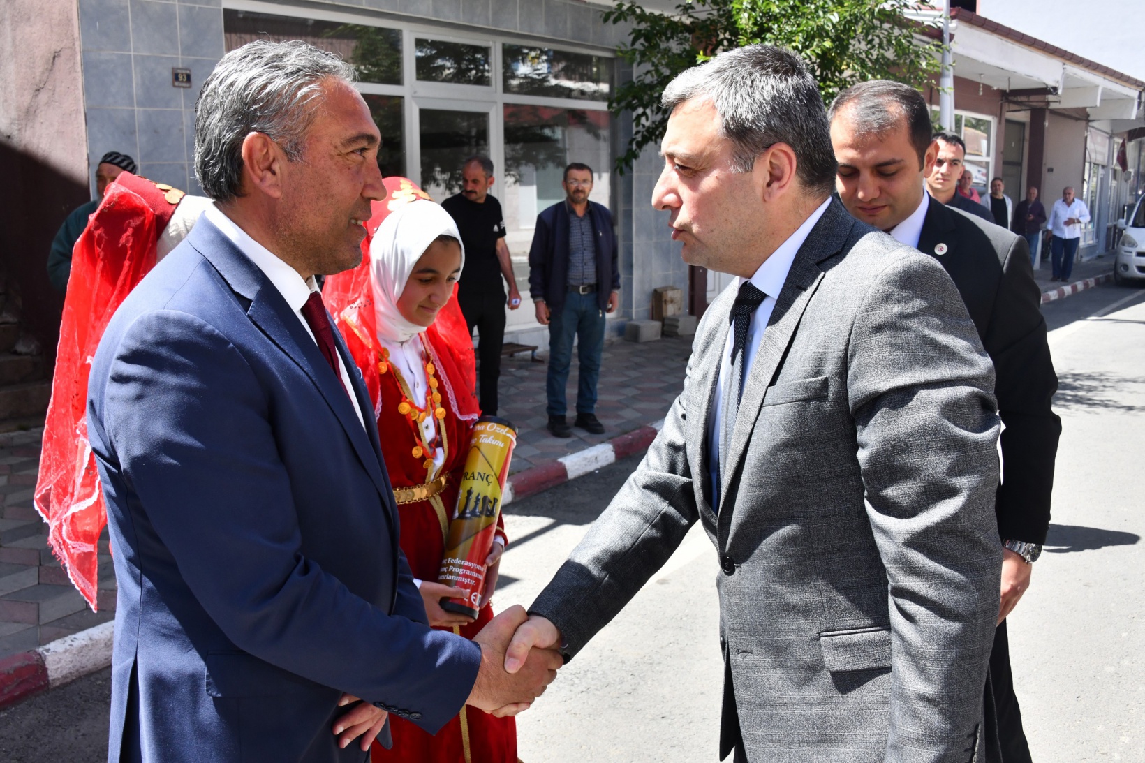 Vali Tanrısever Köse ilçesinde incelemelerde bulundu 21