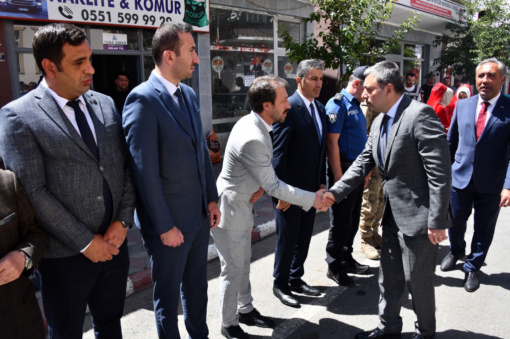 Vali Tanrısever Köse ilçesinde incelemelerde bulundu 41