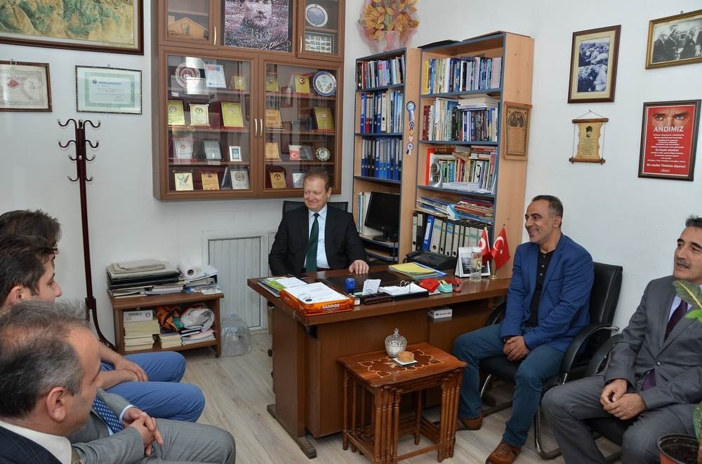 Vali Yavuz veda ziyaretlerine başladı 4