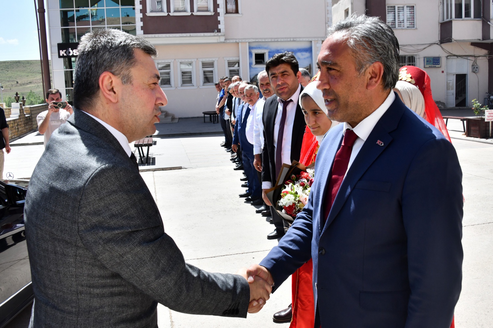 Vali Tanrısever Köse ilçesinde incelemelerde bulundu 13