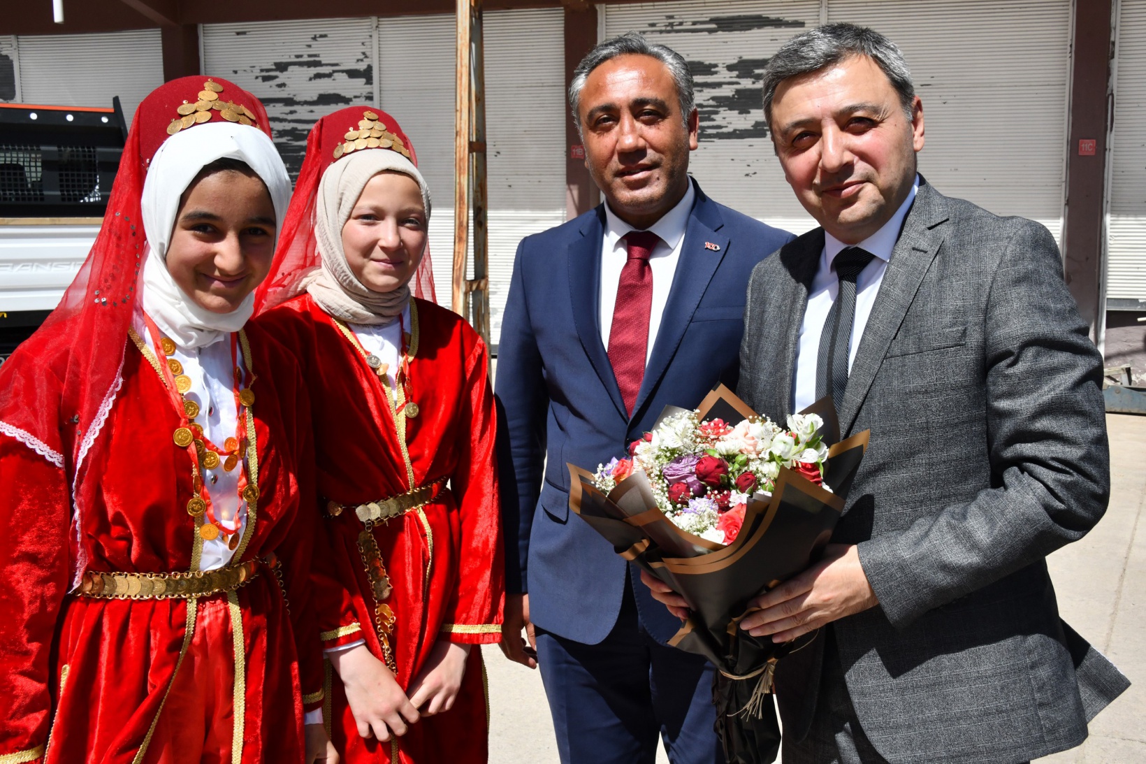 Vali Tanrısever Köse ilçesinde incelemelerde bulundu 45