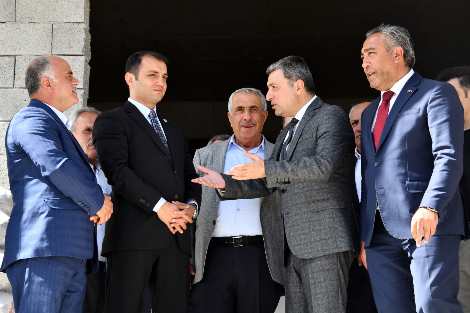 Vali Tanrısever Köse ilçesinde incelemelerde bulundu 25