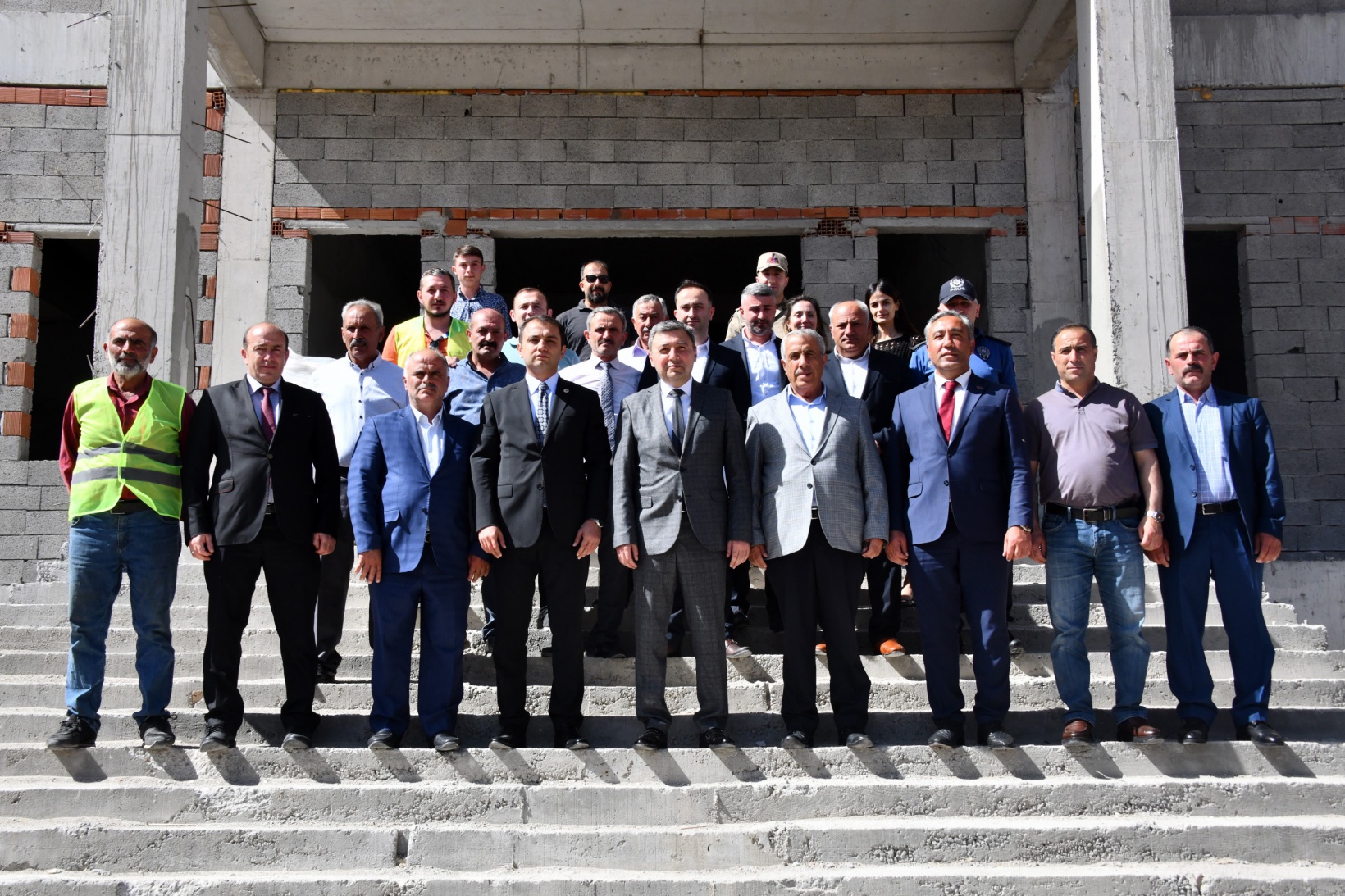 Vali Tanrısever Köse ilçesinde incelemelerde bulundu 30