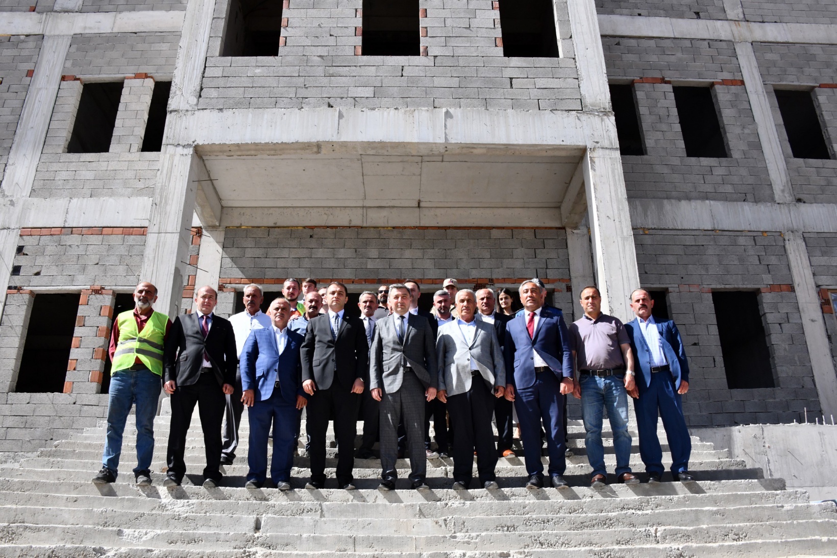 Vali Tanrısever Köse ilçesinde incelemelerde bulundu 18