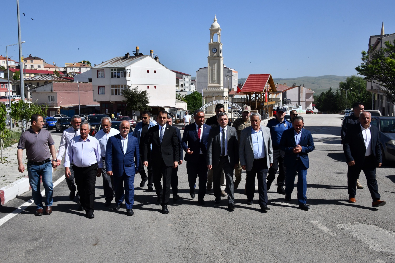 Vali Tanrısever Köse ilçesinde incelemelerde bulundu 43