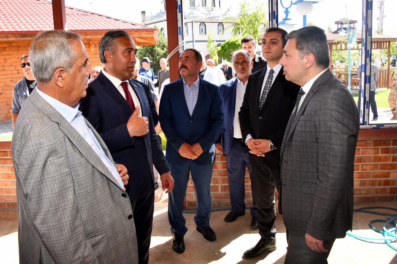 Vali Tanrısever Köse ilçesinde incelemelerde bulundu 31