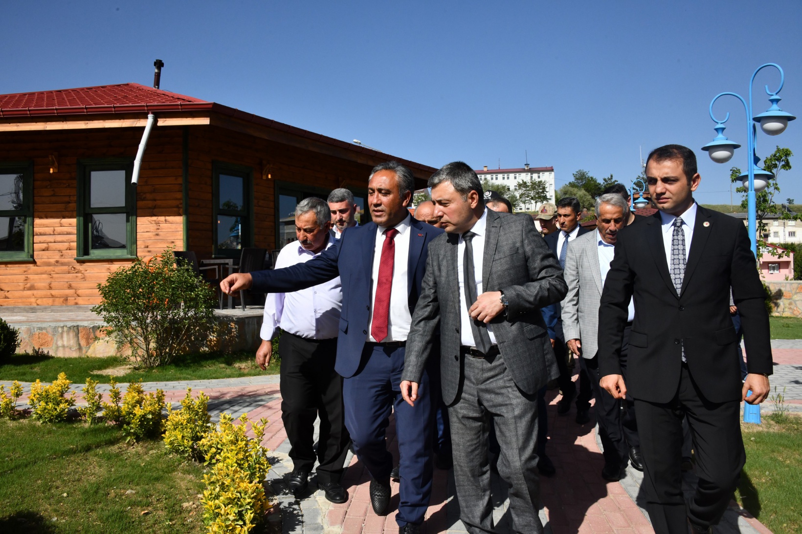 Vali Tanrısever Köse ilçesinde incelemelerde bulundu 17