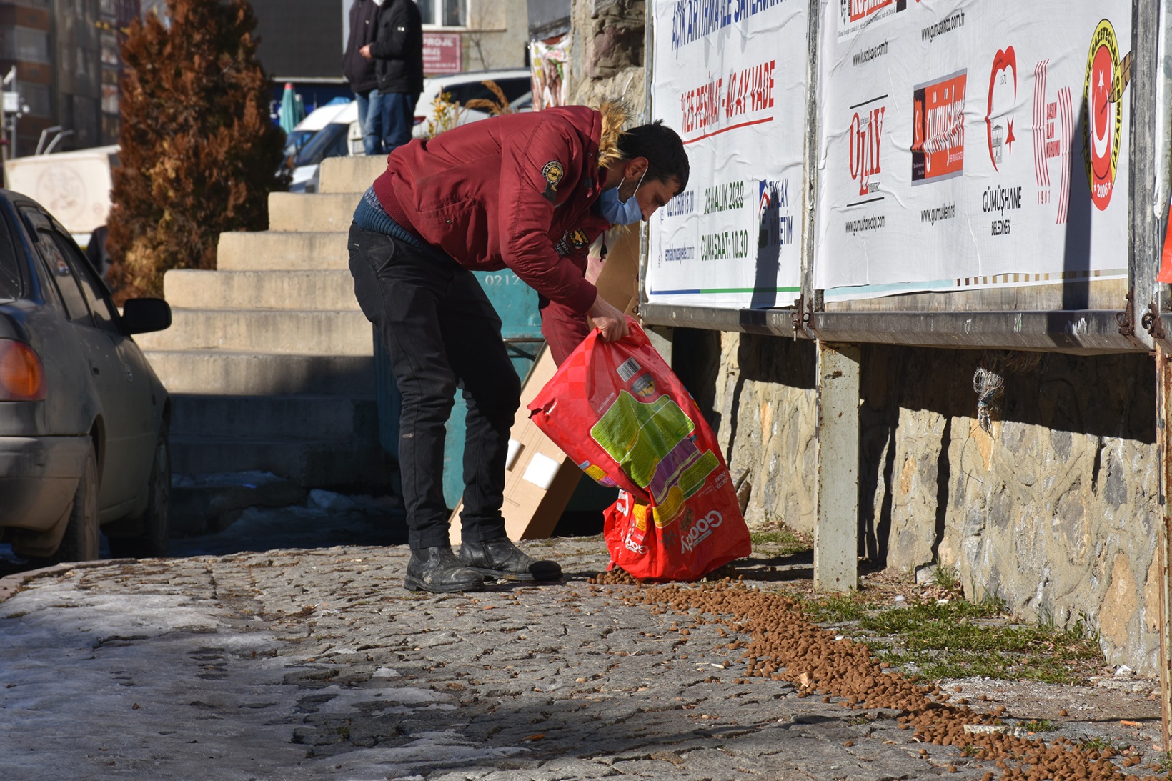 Gümüşhane Belediyesi sokak hayvanlarını unutmadı 1