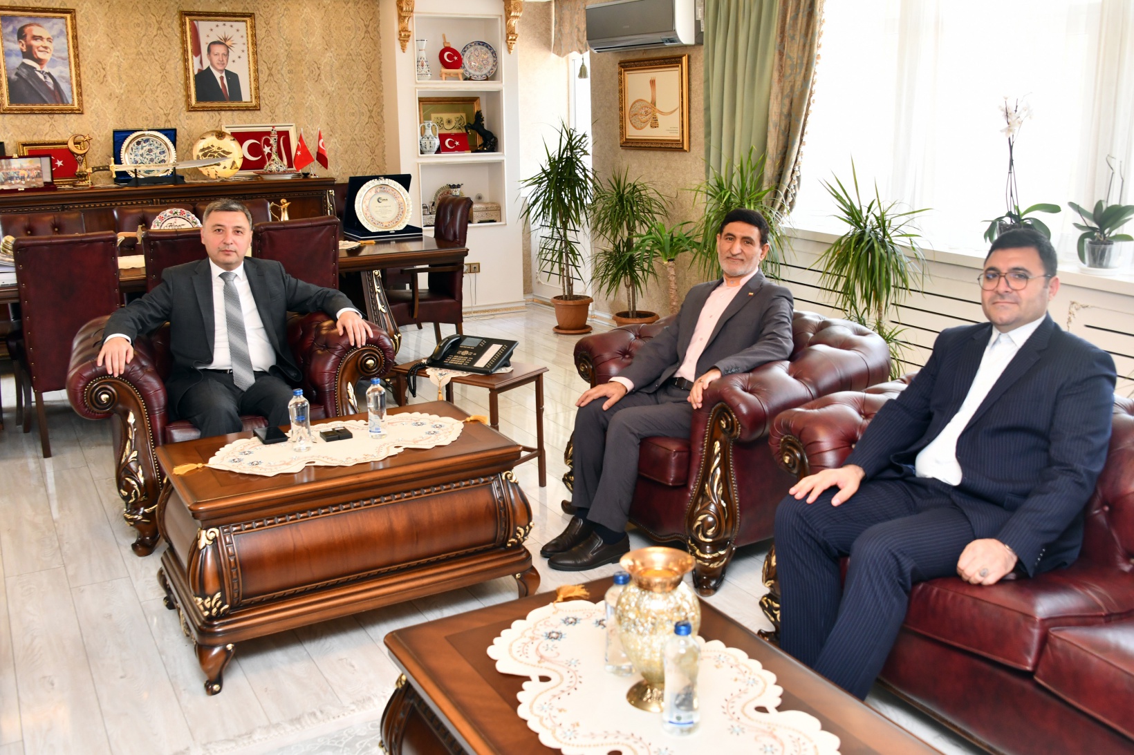 Vali Tanrısever Başkonsolos Mohebbati’yi misafir etti 2