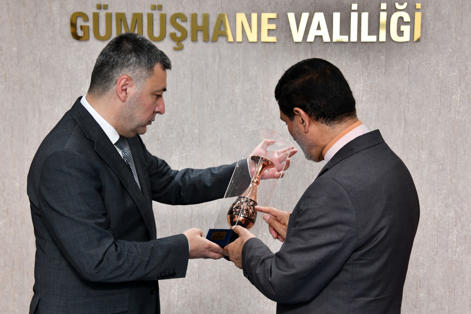 Vali Tanrısever Başkonsolos Mohebbati’yi misafir etti 1