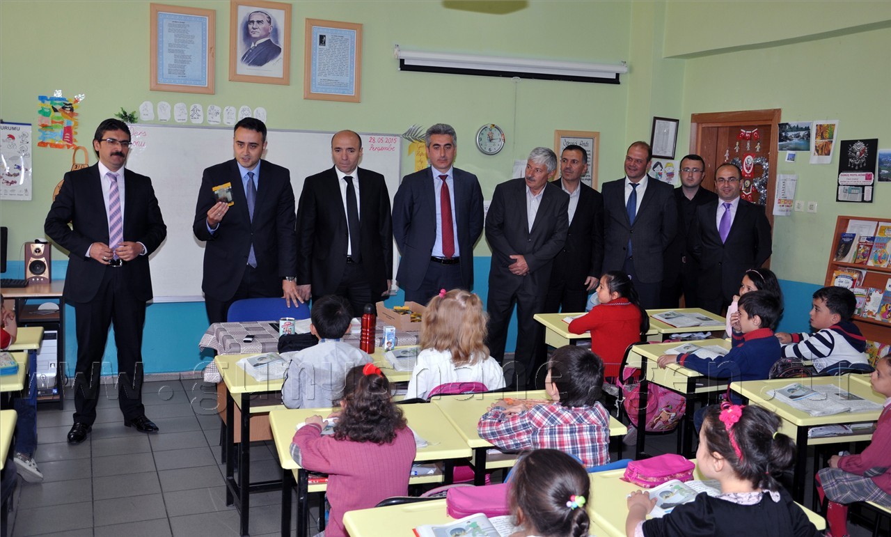 Gümüşhane’de öğrencilere kuru üzüm dağıtıldı 1