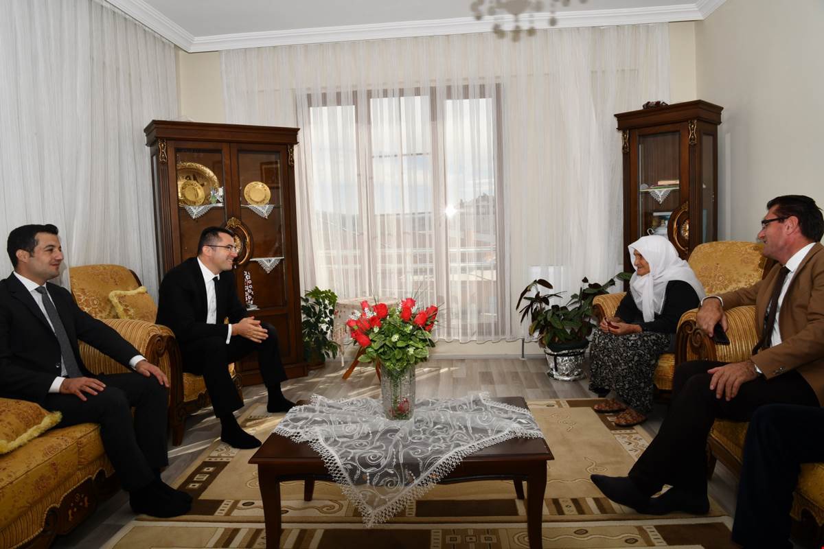 Vali Memiş ilçe ziyaretlerine başladı 7