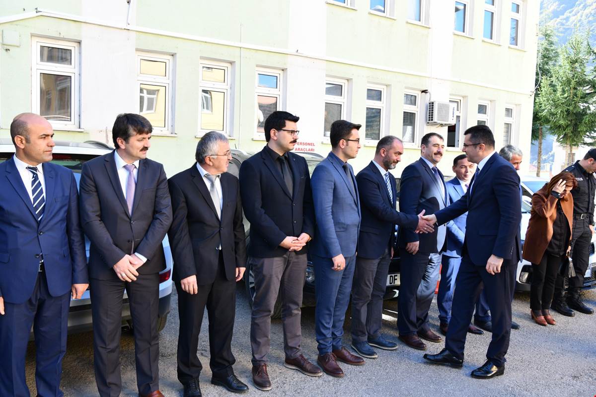 Vali Memiş, ilçe ziyaretlerini Kürtün ve Torul’la tamamladı 10