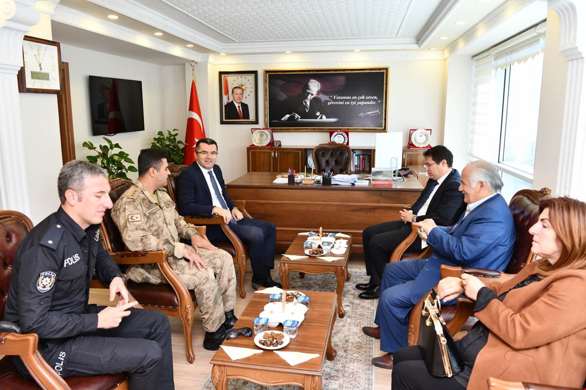 Vali Memiş, ilçe ziyaretlerini Kürtün ve Torul’la tamamladı 4