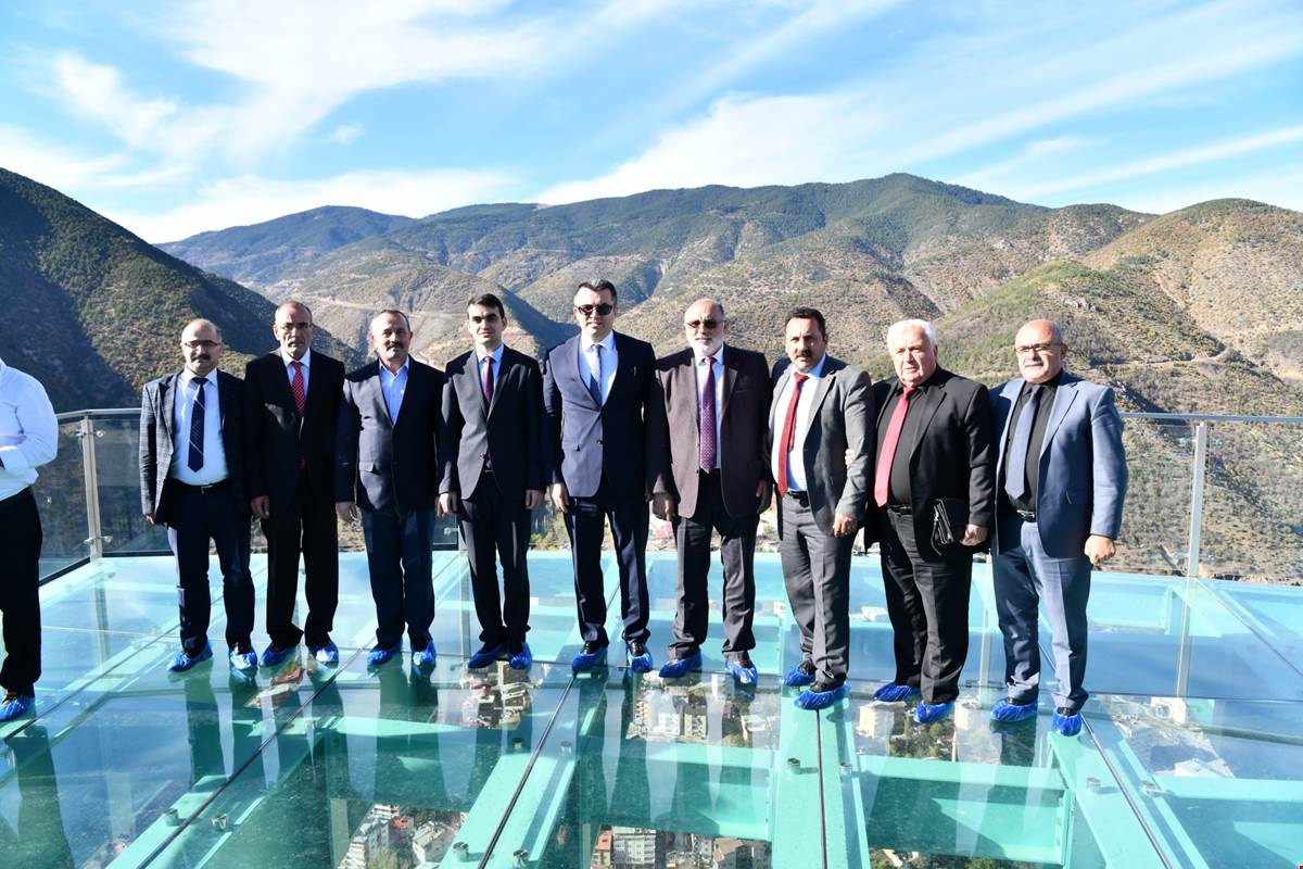 Vali Memiş, ilçe ziyaretlerini Kürtün ve Torul’la tamamladı 19