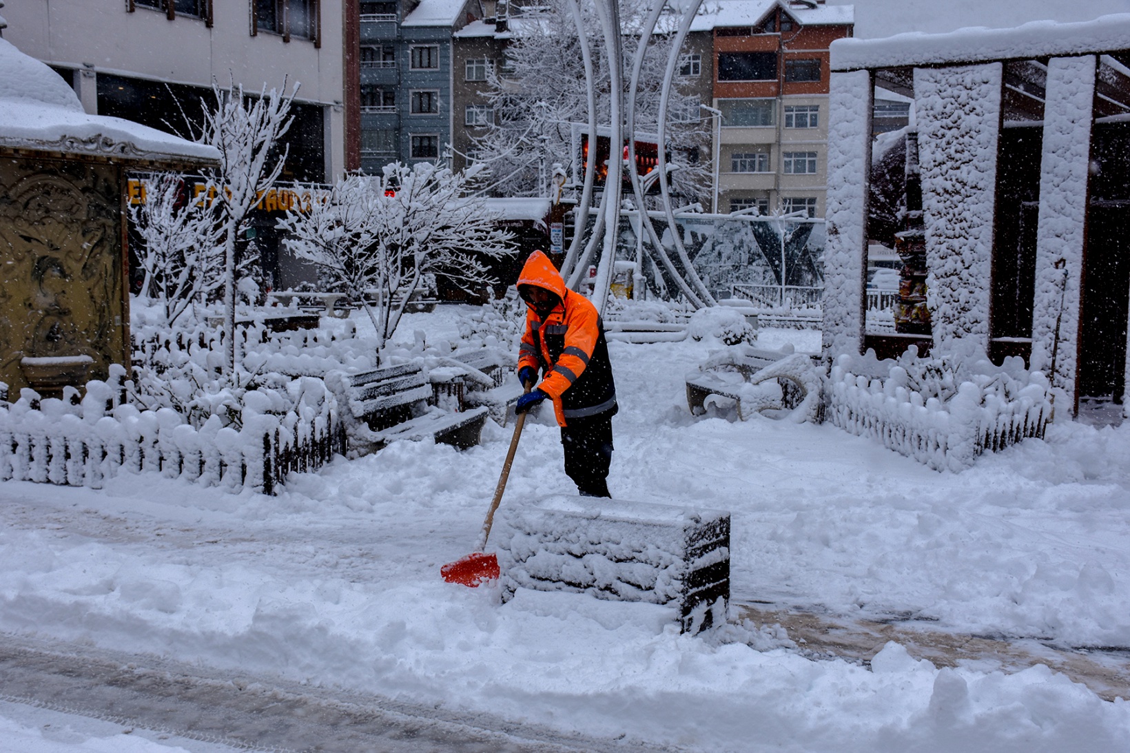 Gümüşhane Belediyesinden kar mesaisi 2