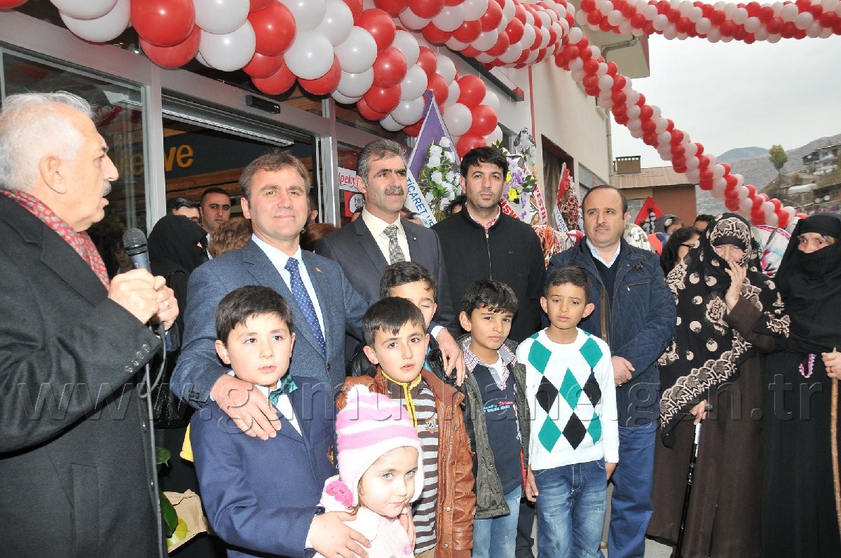 İpekyolu Alışveriş Merkezi Açıldı 2