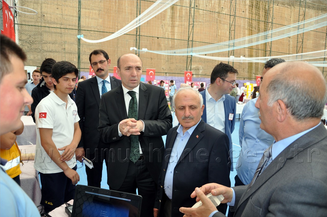İbn-i Sina’da TÜBİTAK Bilim Fuarı Açıldı 16
