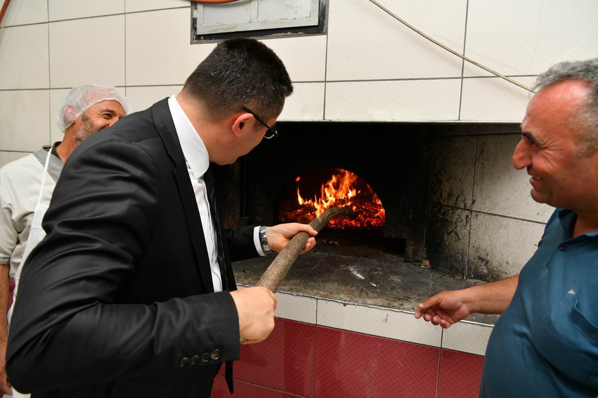 Vali Memiş Araköy ve Çayırçukur’a ziyaret etti 1