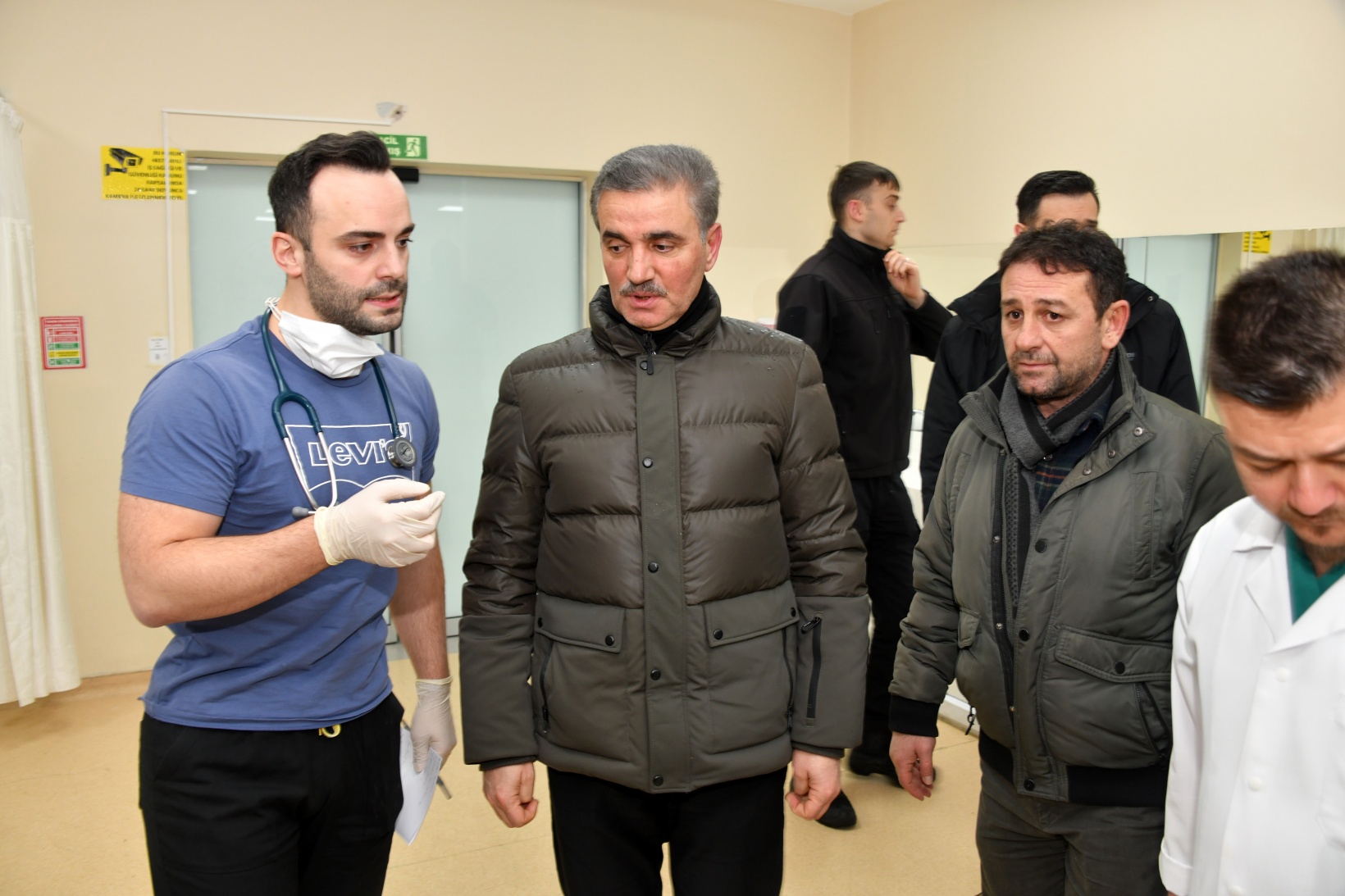 Gümüşhane’de yolcu otobüsü kaza yaptı: 2’si çocuk 14 yaralı 12