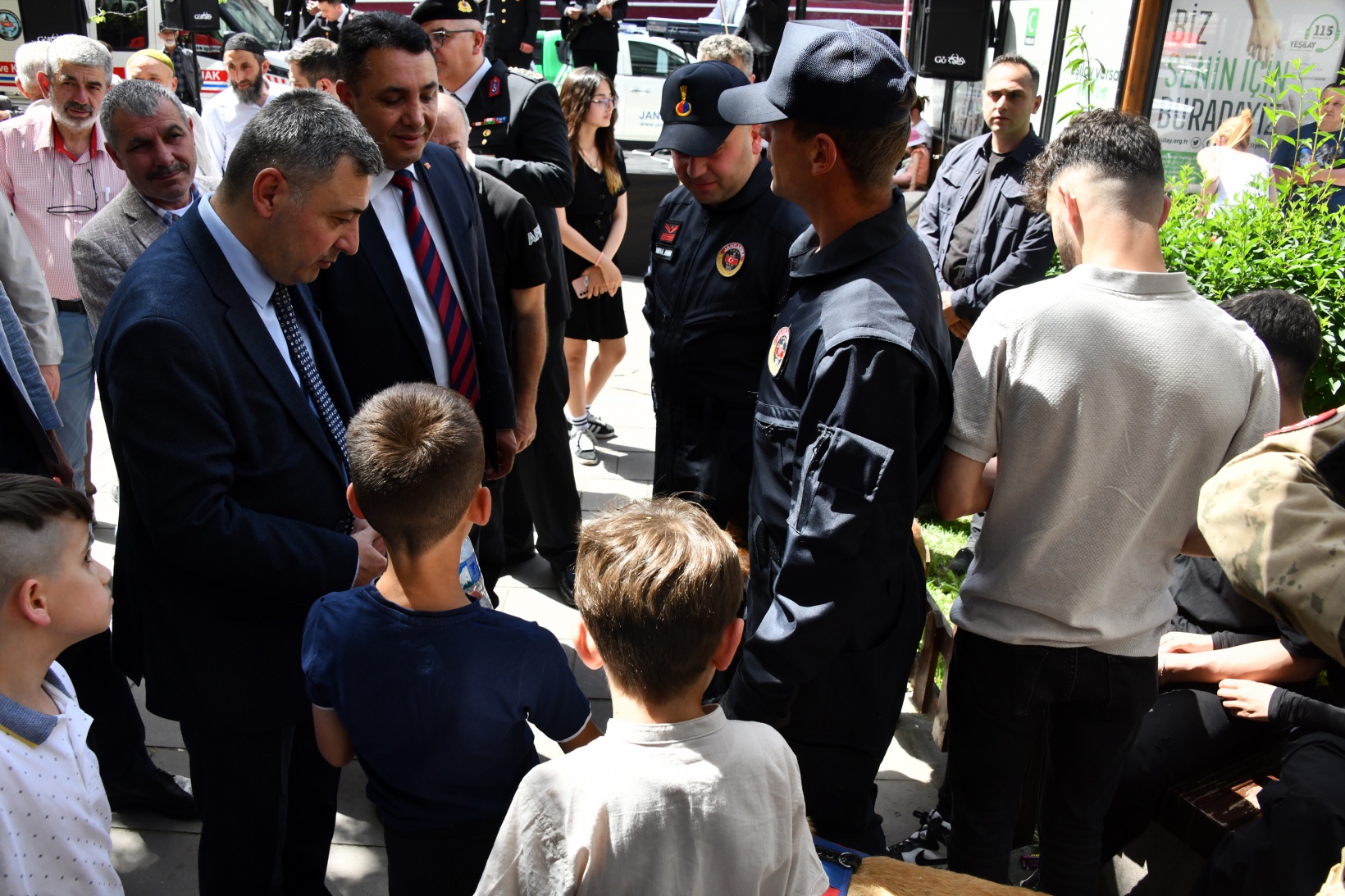 Jandarma’nın sergi ve konserine yoğun ilgi 44