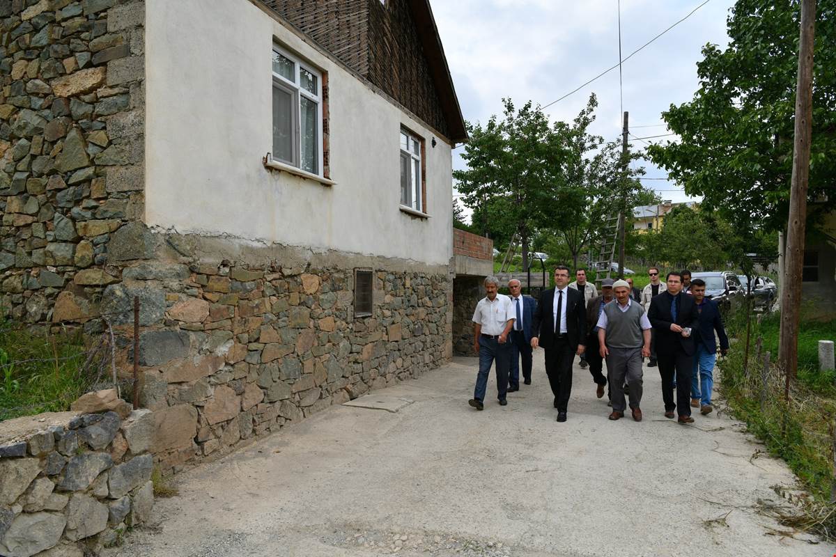 Vali Memiş Araköy ve Çayırçukur’a ziyaret etti 18