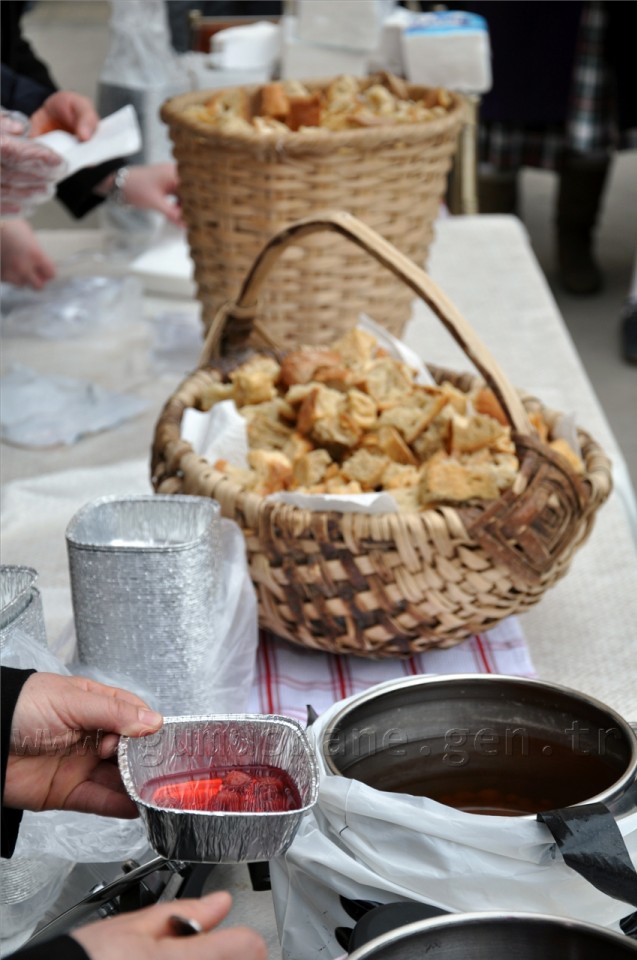 Aysın Rafet Çanakkale'yi Unutmadı 13