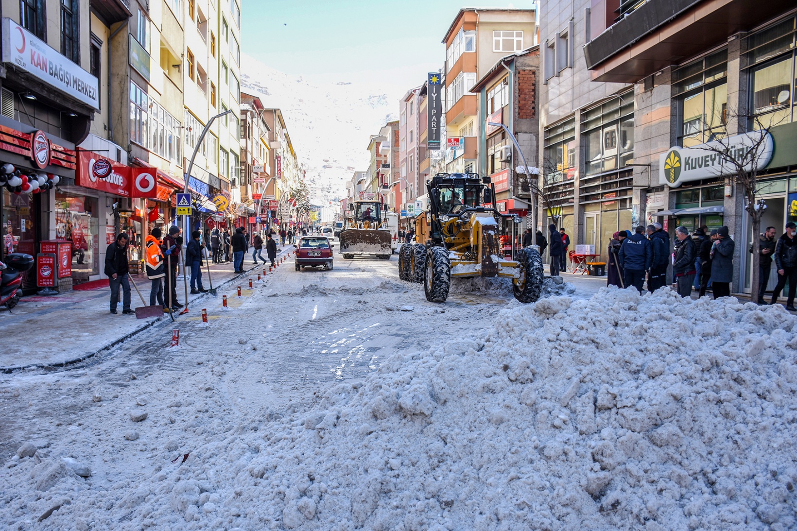 Gümüşhane Belediyesinden kar mesaisi 6