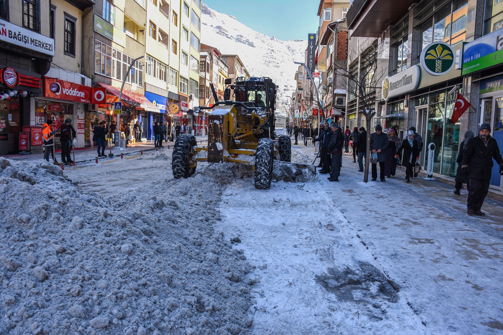 Gümüşhane Belediyesinden kar mesaisi 9