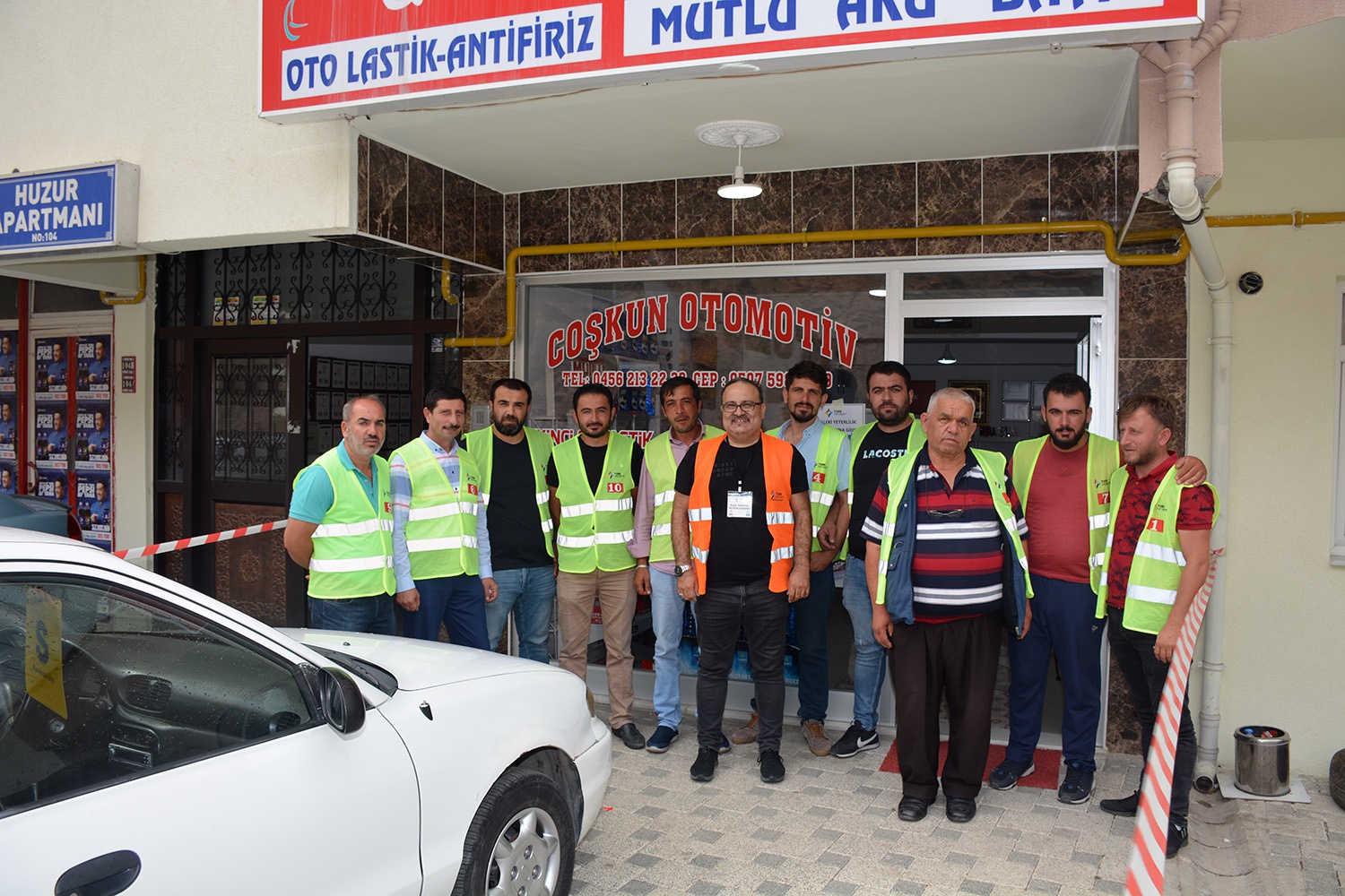 2. El Oto Alım Satım Sorumlusu Sınavları Gerçekleştirildi 3
