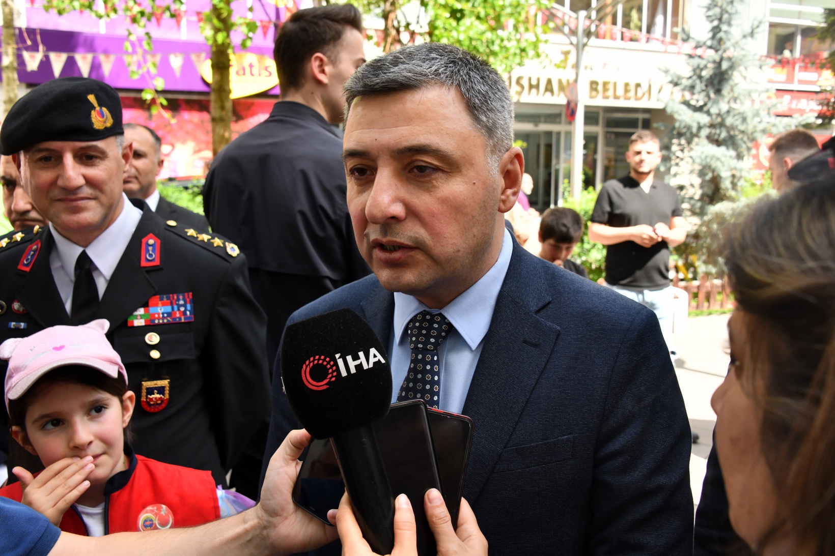 Jandarma’nın sergi ve konserine yoğun ilgi 16