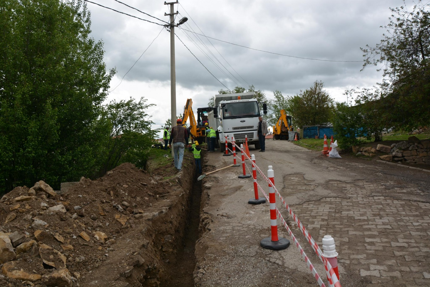 Kelkit’te doğalgaz şebeke çalışmaları başladı 3