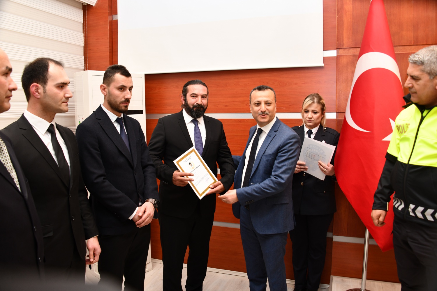 Bekçiler için sertifika töreni 8