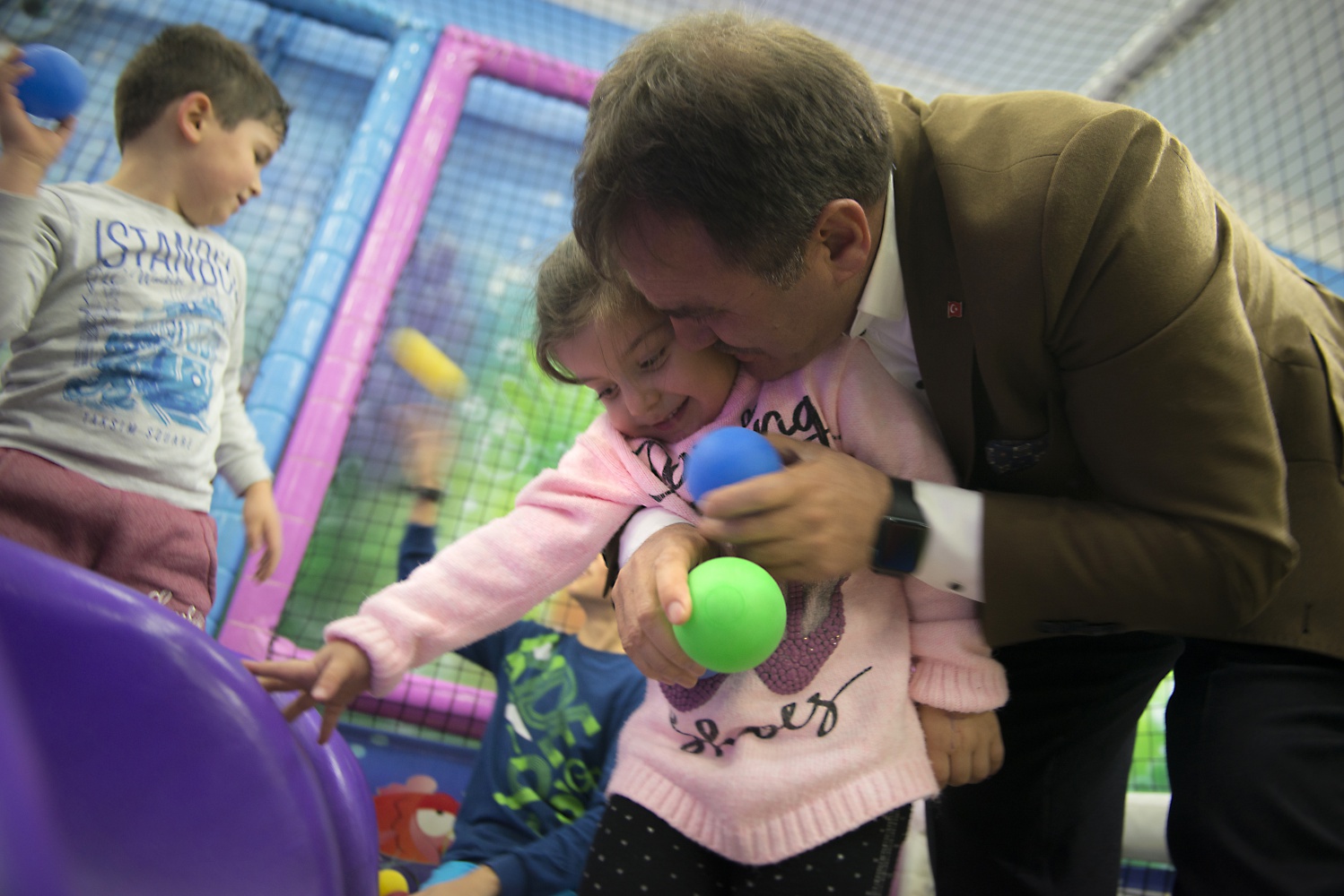 Başkan Çimen’den çocuklara jest 3