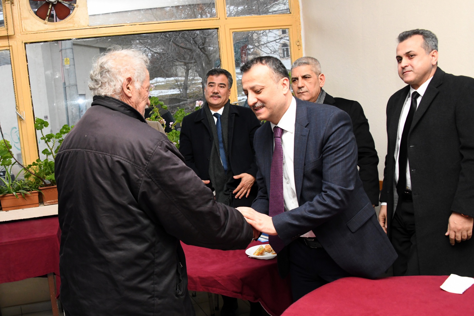 Hacıemin mahallesi sakinleri doğalgaz ve TOKİ istedi 3