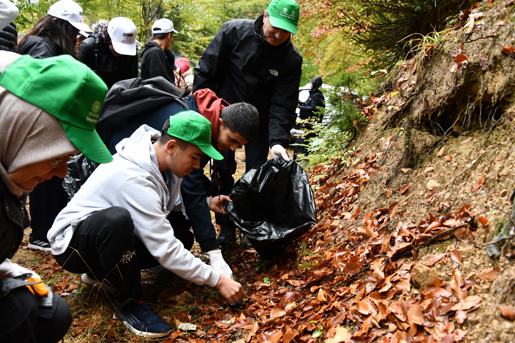 Örümcek Ormanlarında "Ormanlar İçin El Ele" etkinliği yapıldı 13