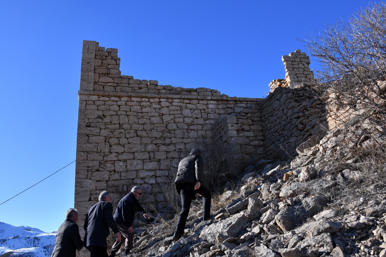 Vali Baruş’tan Yağlıdere ve Olucak köylerinde inceleme 37