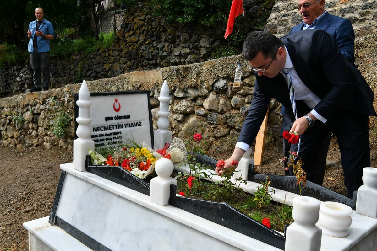 Vali Memiş Torul’da 2