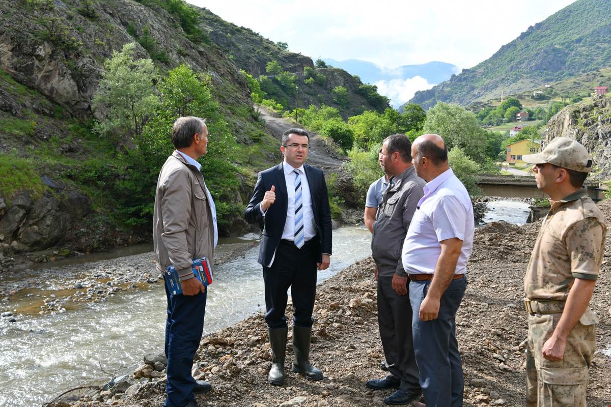 Vali Memiş Torul’da 12