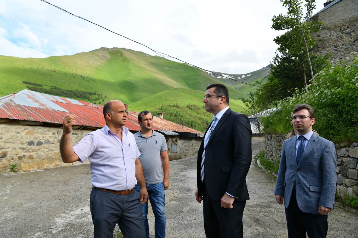 Vali Memiş Torul’da 11