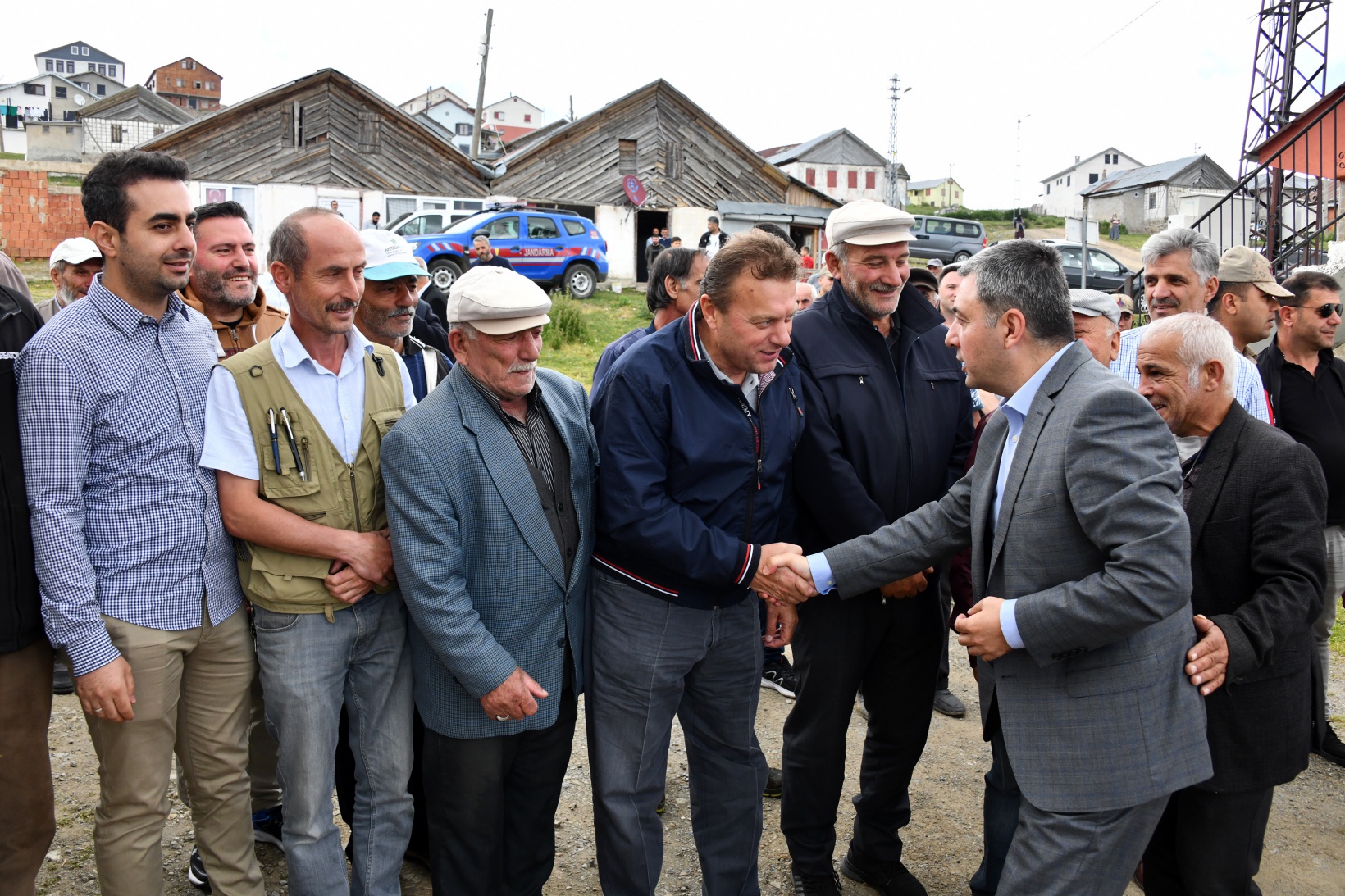 Vali Tanrısever Alçakdere ve Yağmurdere'de vatandaşlarla buluştu 38