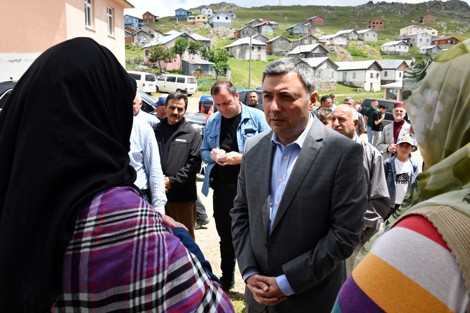 Vali Tanrısever Alçakdere ve Yağmurdere'de vatandaşlarla buluştu 12