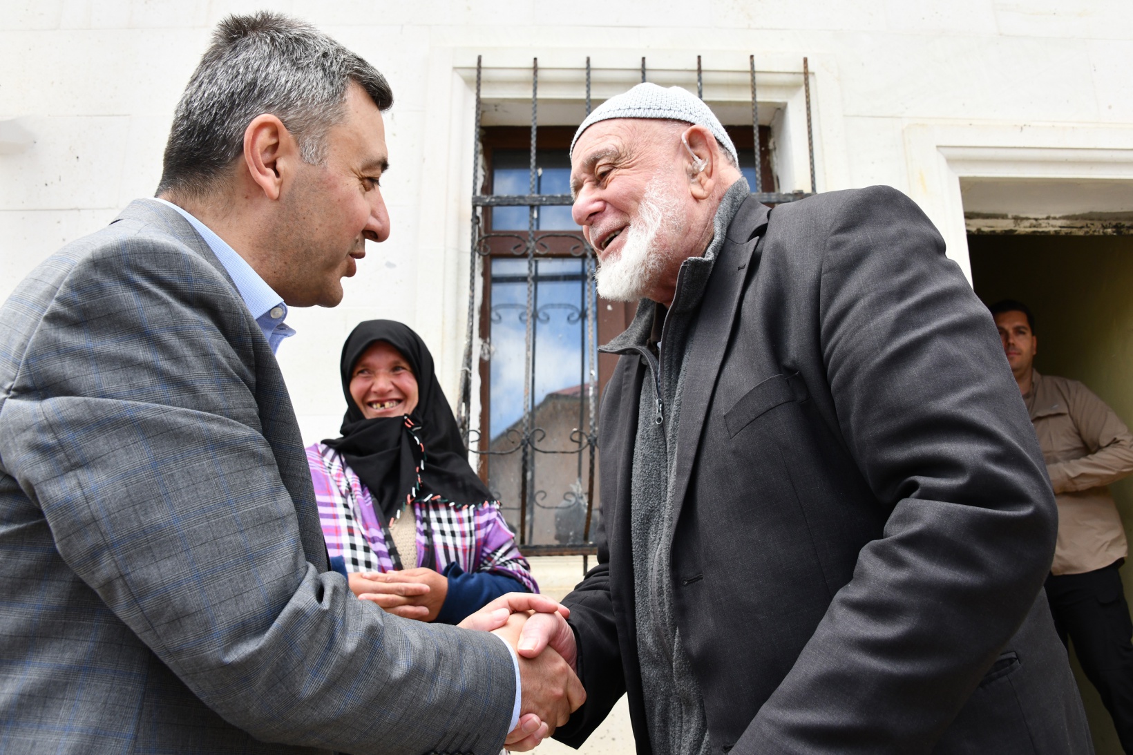 Vali Tanrısever Alçakdere ve Yağmurdere'de vatandaşlarla buluştu 28