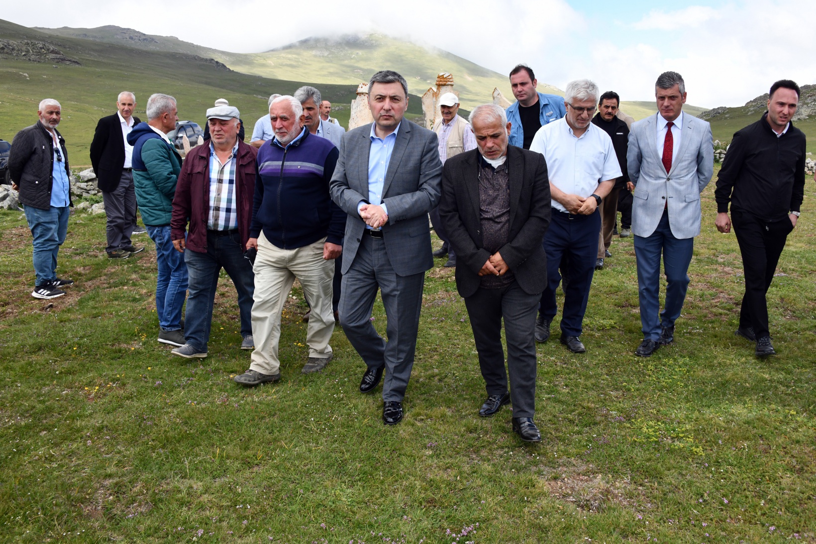 Vali Tanrısever Alçakdere ve Yağmurdere'de vatandaşlarla buluştu 27