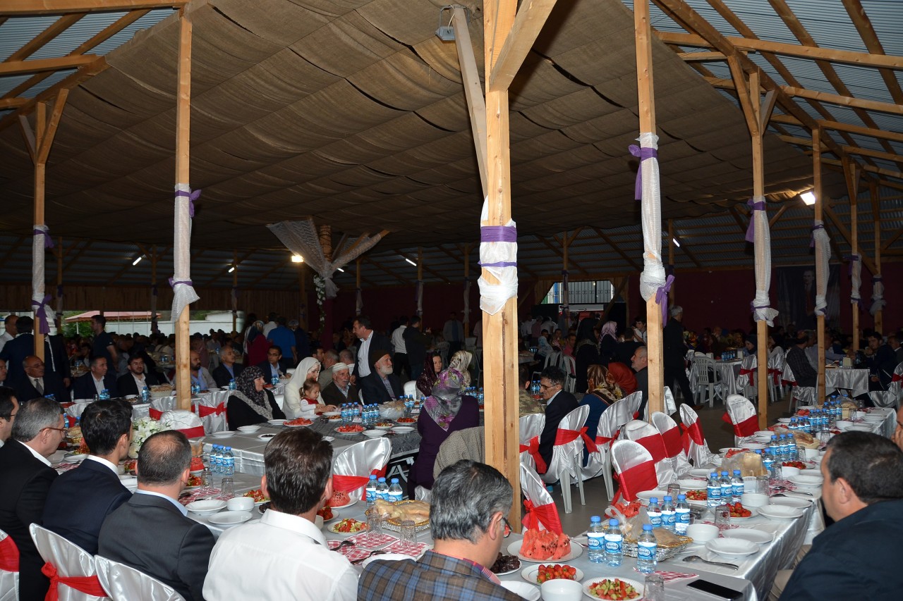 Torul aynı sofrada buluştu 5