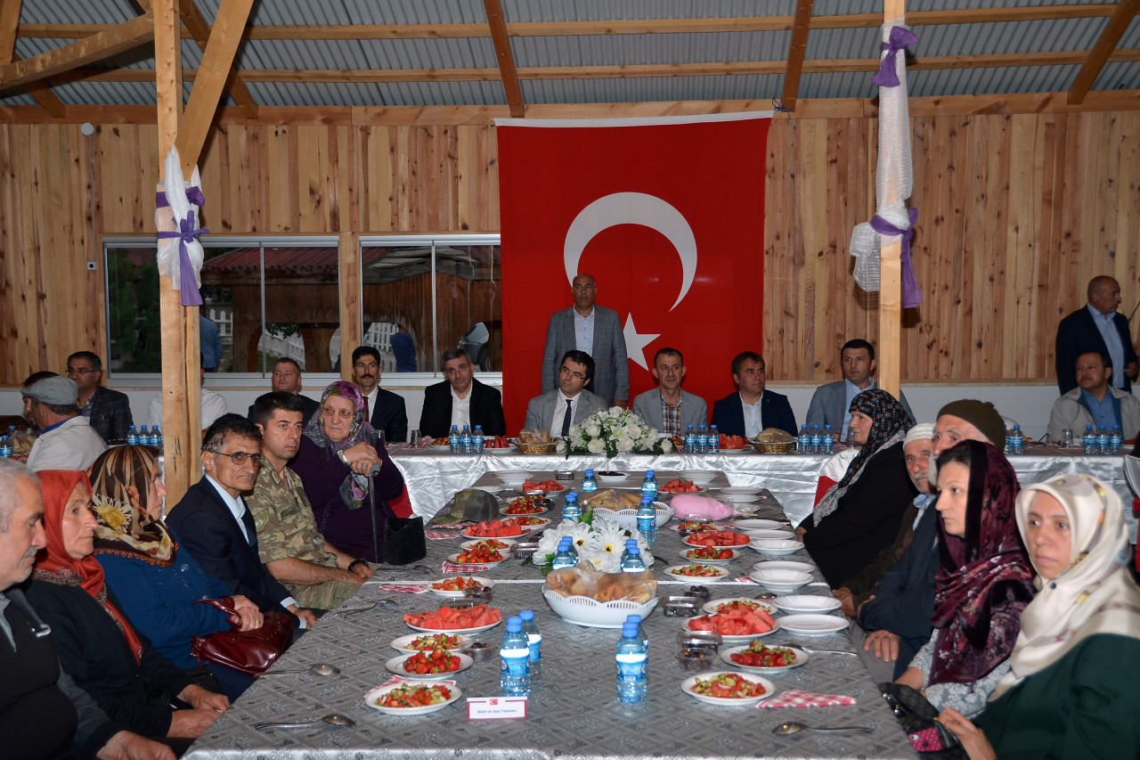 Torul aynı sofrada buluştu 7