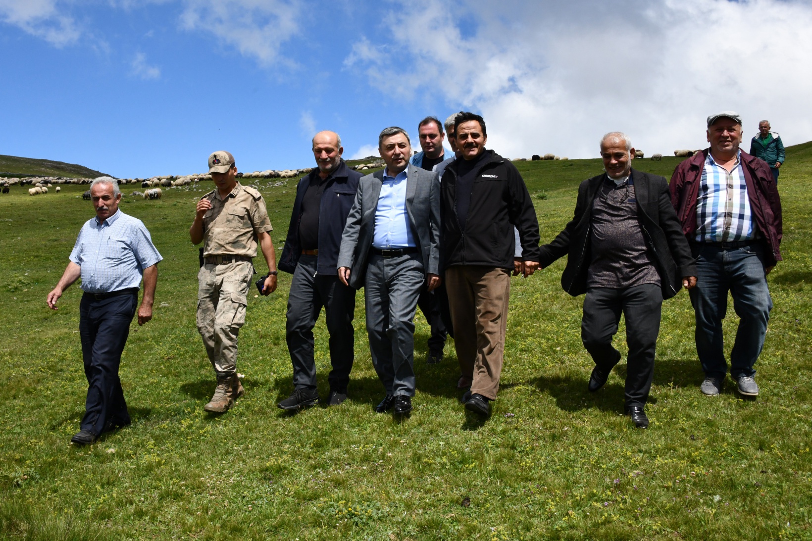Vali Tanrısever Alçakdere ve Yağmurdere'de vatandaşlarla buluştu 23