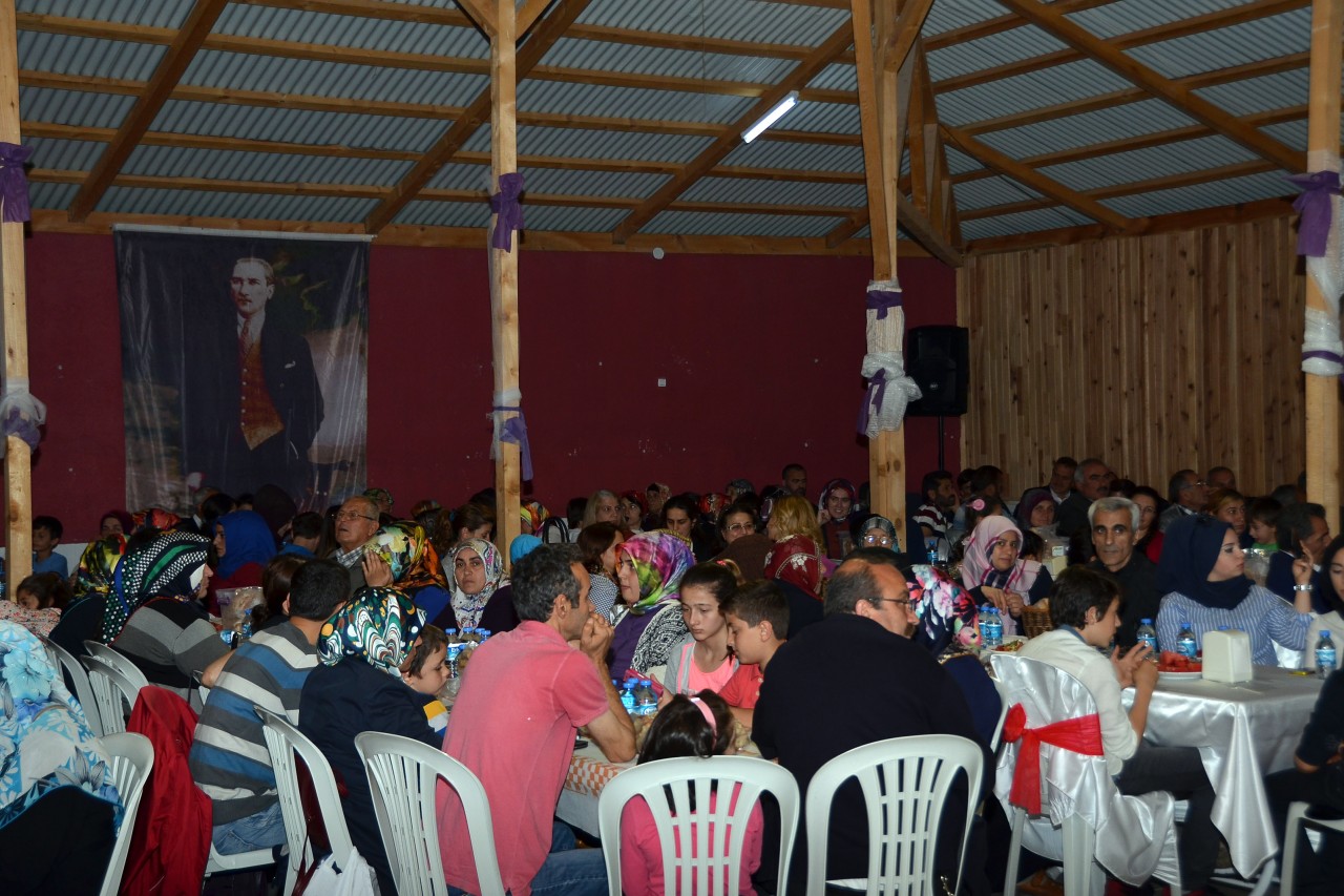 Torul aynı sofrada buluştu 9